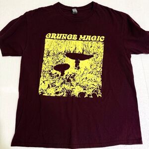 Grunge Magic Tee‎ Shirt Size Large Maroon And Gold Mushrooms Gildan Heavy Cotton